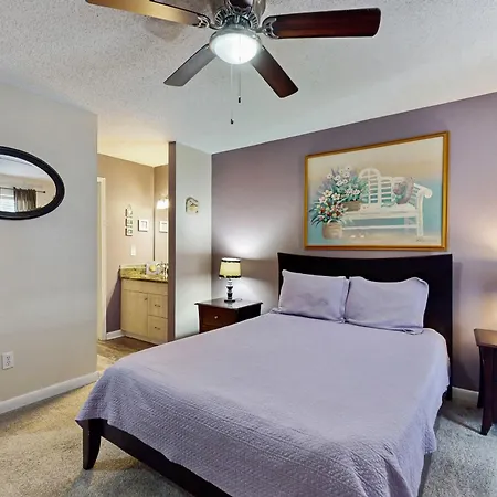 Regatta #204C Apartment